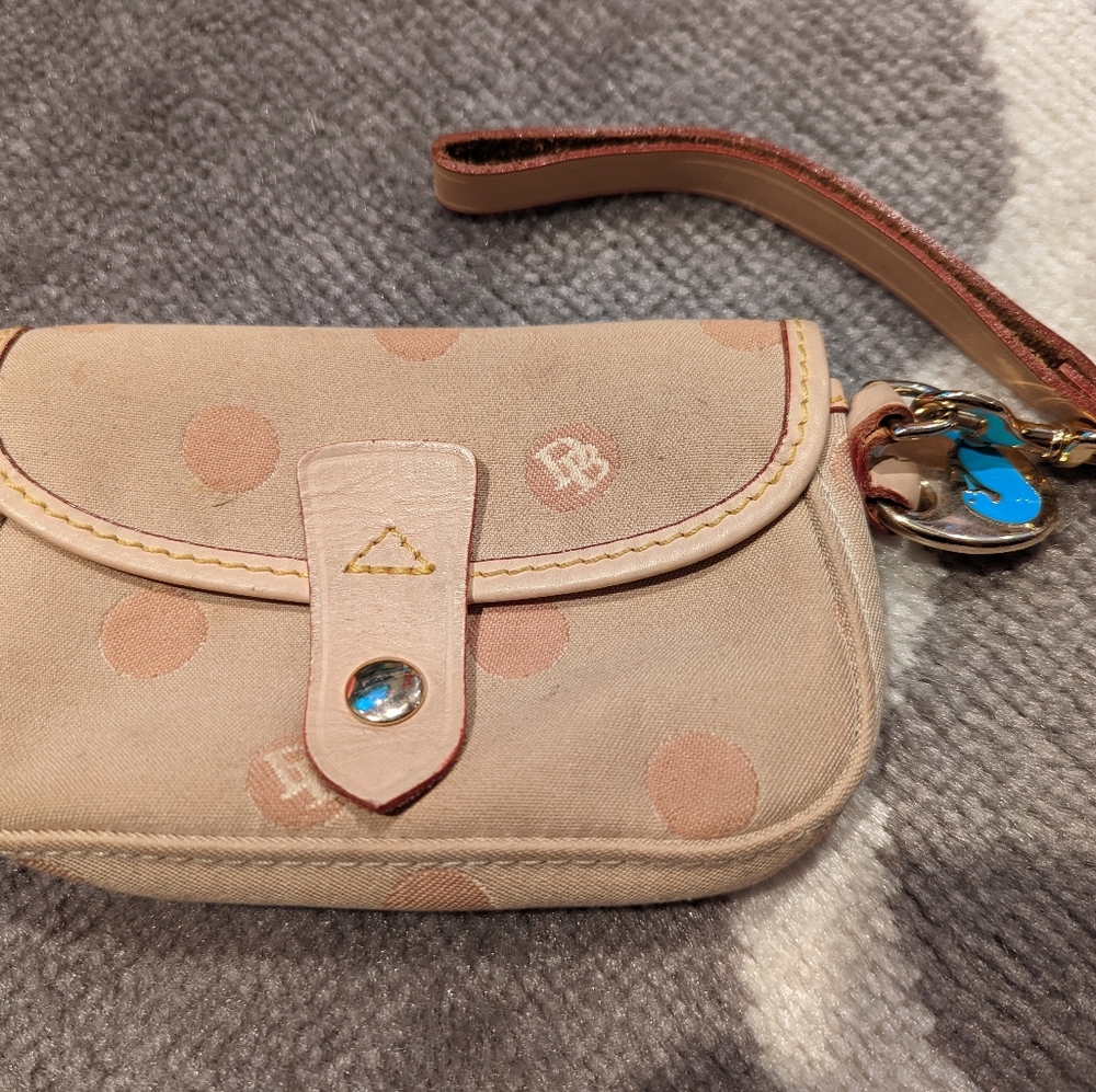 Dooney & Bourke Tan Wristlet